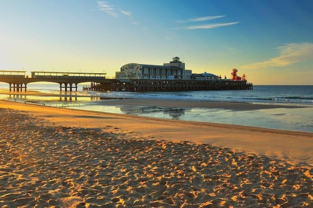 プール'Aandal House' Bournemouth'アパートメント エクステリア 写真